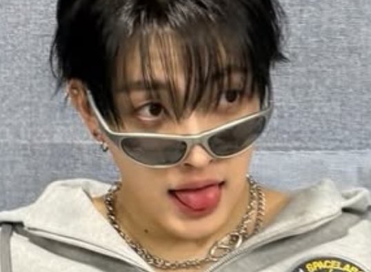 he is insane why would he give me this visual? the eyes? The tongue?!?! the fucking necklace (collarcollarcollarcollar)