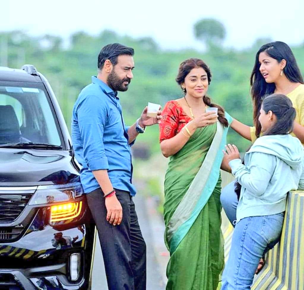 "बिनधास्त जगा " 
कारण आपल्या आयुष्याच्या चित्रपटात "रिटेक" नाही हे विसरून चालणार नाही!❤️✨
#आयुष्य
#जगणं