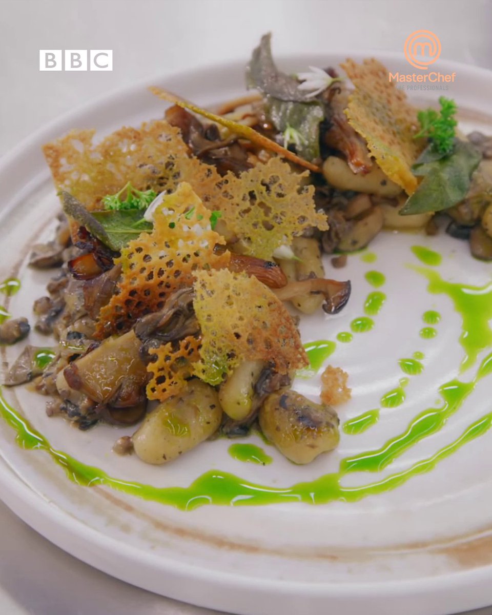 MasterChefUK's tweet image. Our mouths are watering just looking at these spectacular dishes 😍

#MasterChefUK #MasterChef