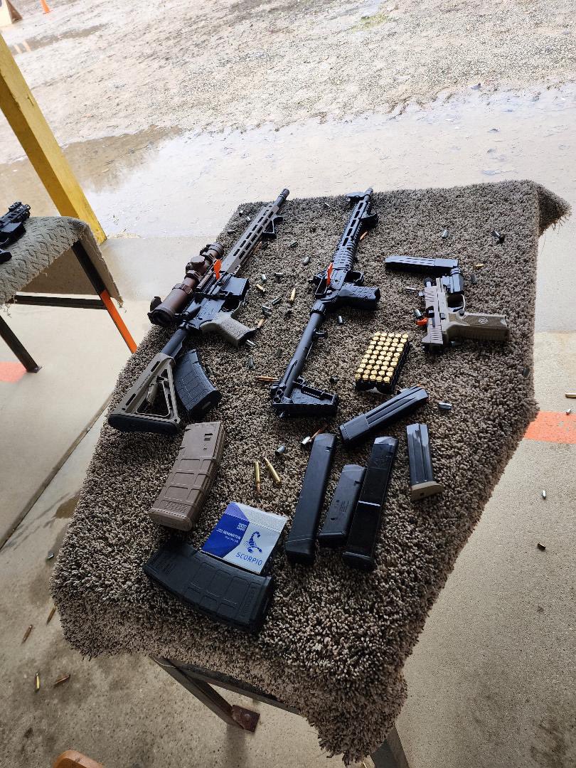 Axolotl_Arms's tweet image. Fifty Friday 

This guy shouldering the AR50 like a champ… Makes it look like a toy that’s not 40lbs

Not the Axolotl Arms shiesty😡

#ar50 
#slappers 
#shiesty 
#thasetup 
#axolotlarms