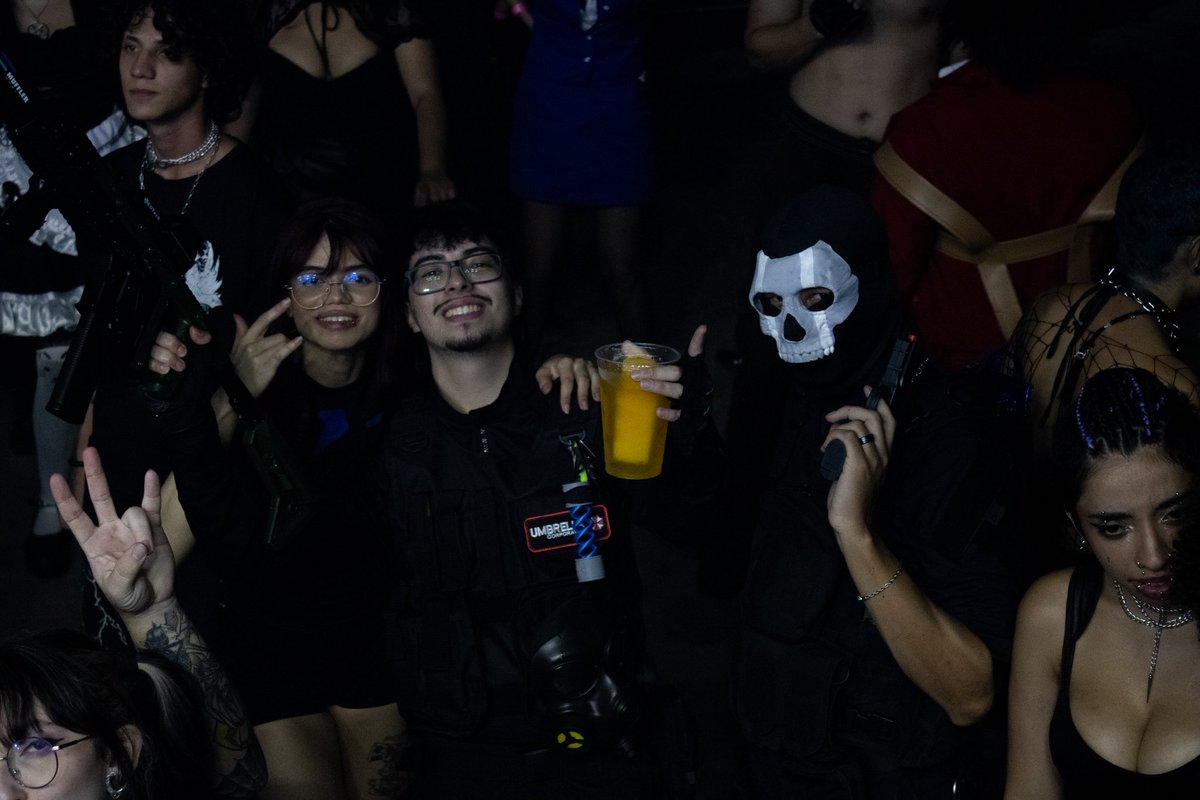 eivoceeotaku_'s tweet photo. Deu pra sentir a energia daí? 🥹

ESTAMOS MORRENDO DE SAUDADES DE VOCÊS!

🗓️ 21/03 • CAMPINAS • @tetrizclub

🗓️ 28/03 • RIO DE JANEIRO • @bar_dellas

Salvem essas datas e aguardem que vem mais aí! 👀

#geek #party #otaku #emo #saopaulo https://t.co/PQd19N2N2u
