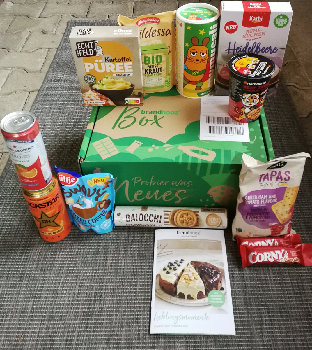 pro_test_suite's tweet photo. *Werbung*

Im Februar 2026 hatte die @brandnooz  Classic Box wieder eine spannende Auswahl an leckeren Lebensmitteln und Getränken zu bieten...

https://t.co/tduRToaq1w

#classicbox #classicboxfebruar #brandnooz
#brandnoozbox #boxensüchtig #blogger #instablogger https://t.co/Bi7g6F7tFa