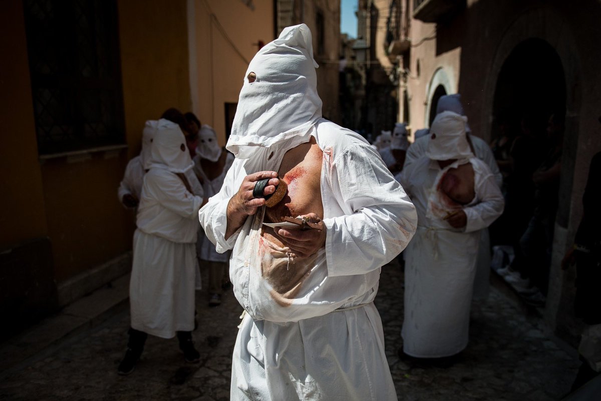 Aaron Bastani tweet media