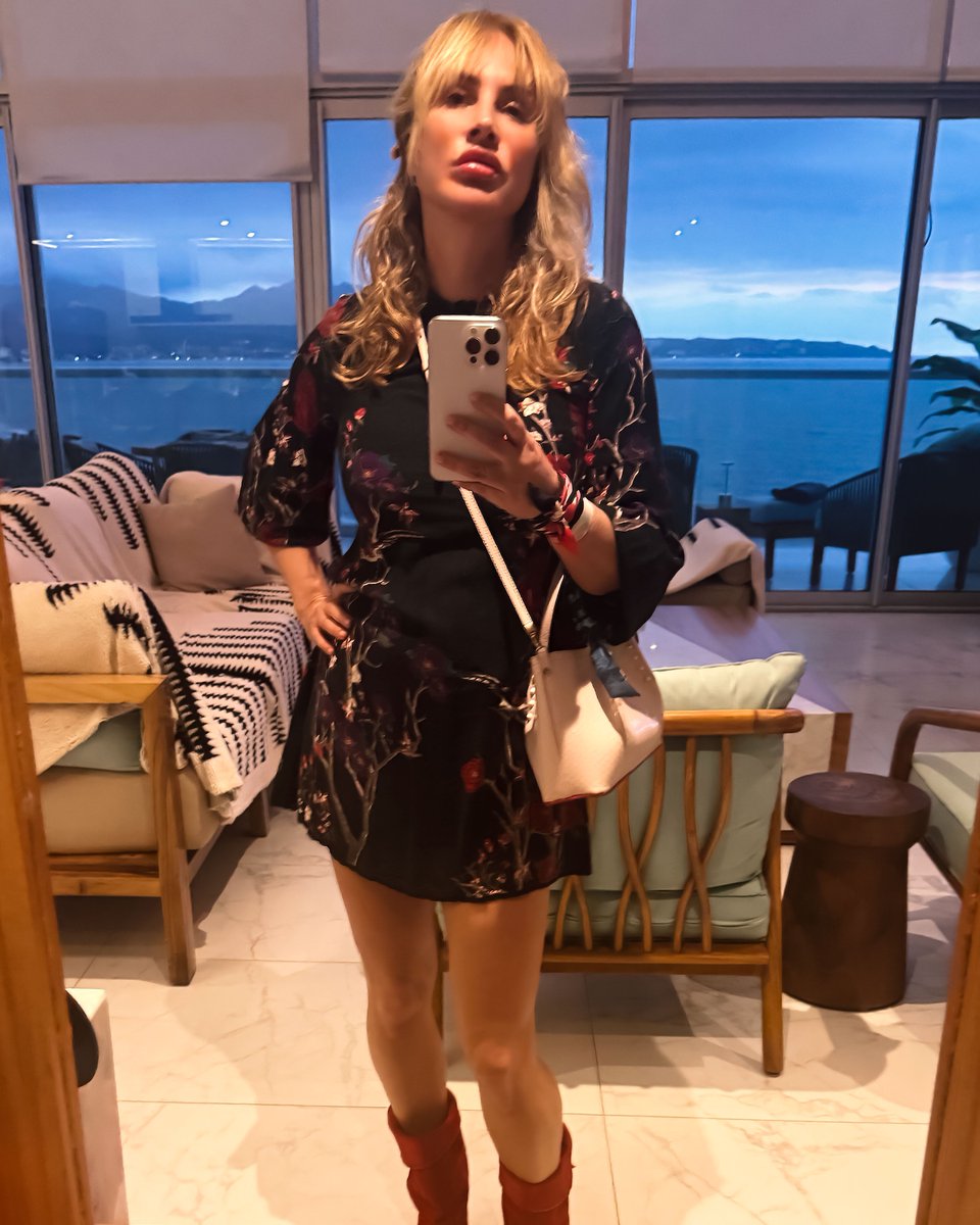 Anne-Marie Losique tweet media