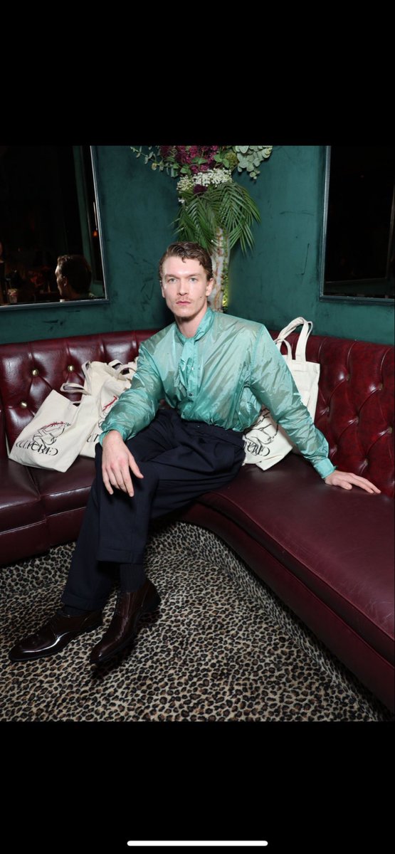 charliexcxtra's tweet image. #classy #mindful #demure #hollywoodready #stuntonthesehoes