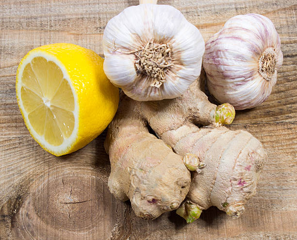 uncledoomer's tweet photo. literally all you have to do is when you feel yourself getting sick, immediately hyperdose vitamin C and D and zinc and eat raw ginger and garlic with lemon. yes the $10 organic juice is worth it. no they are not paying me to say this. https://t.co/ensw9oX246