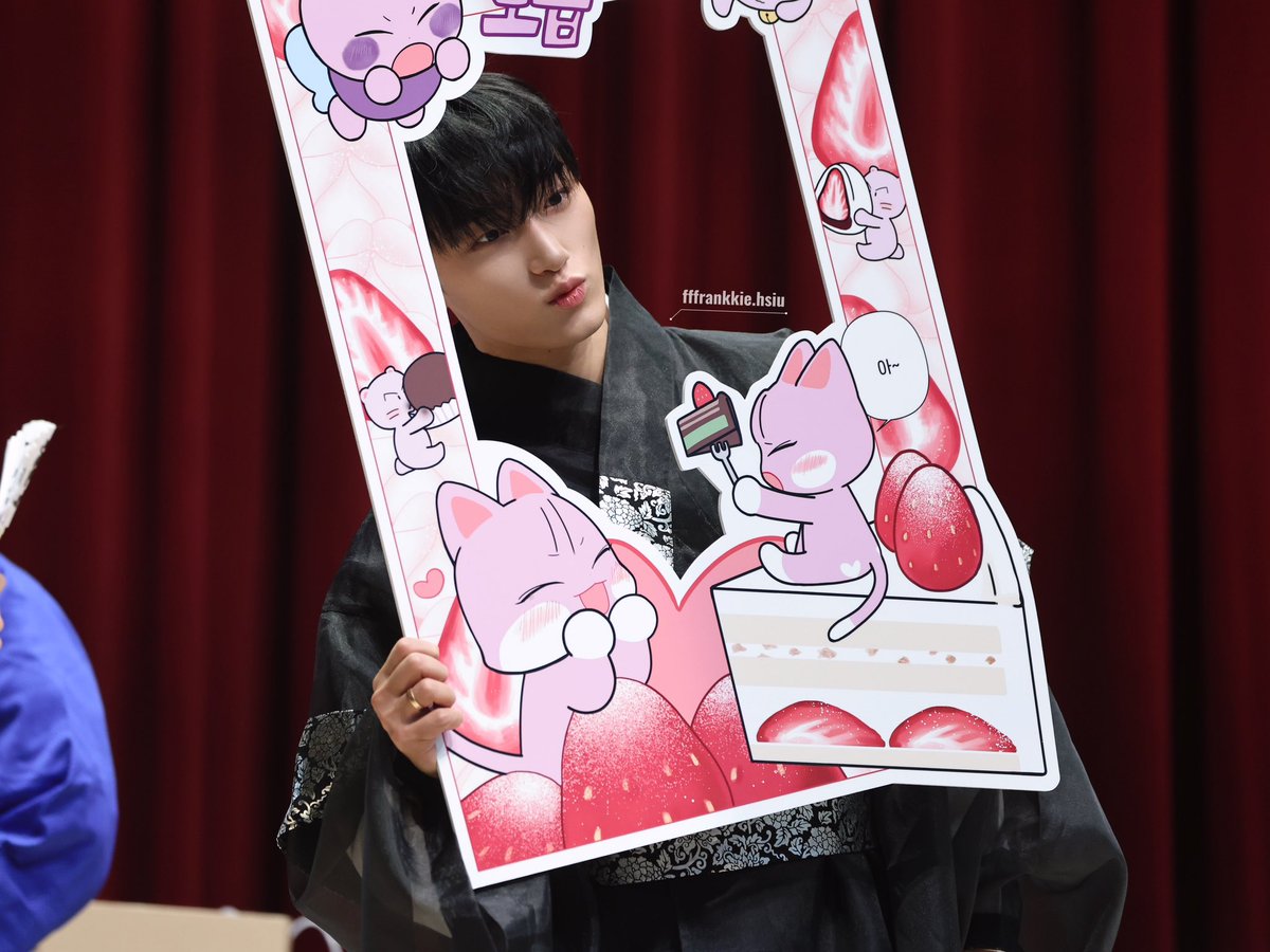 260219

/ᐠ˵- 𐢮 -˵マ 

#최산 #산  #CHOISAN #SAN #에이티즈 #ATEEZ