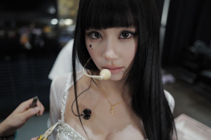 chaeyoung pics tweet media