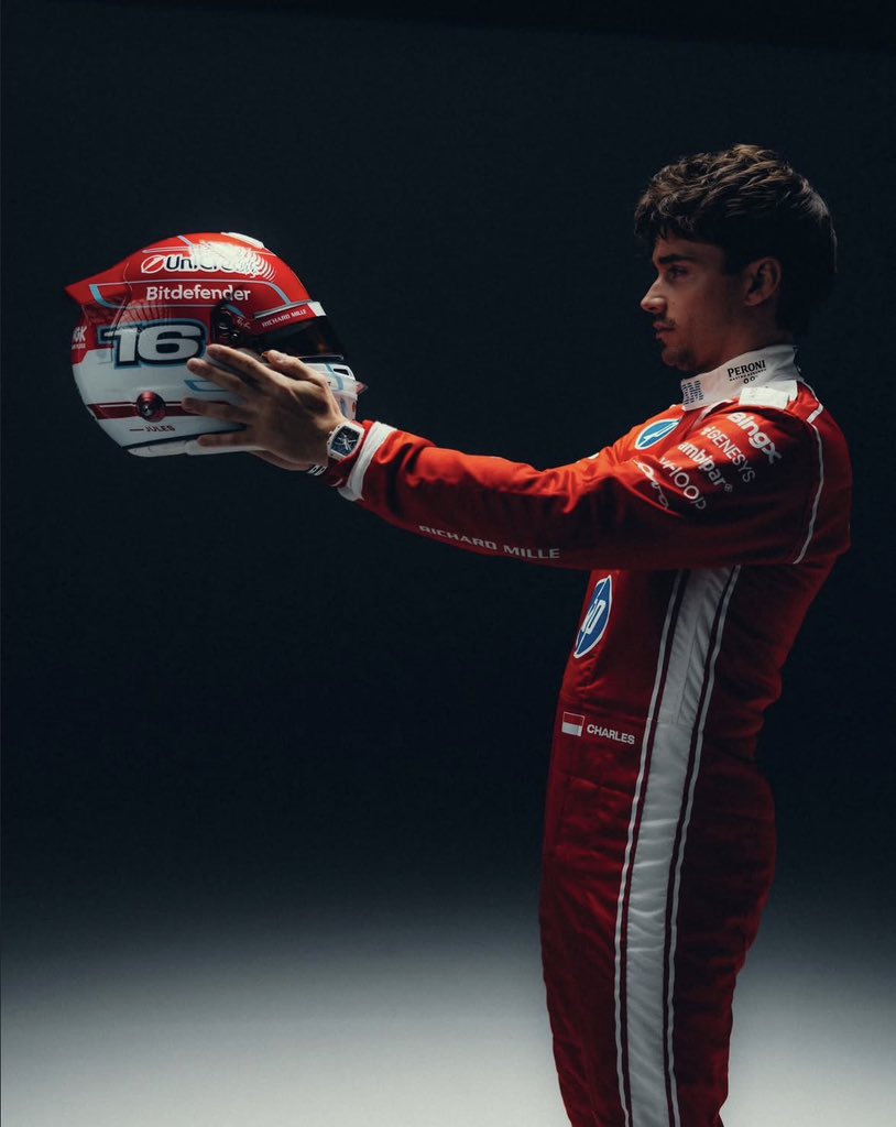 marianne tweet media