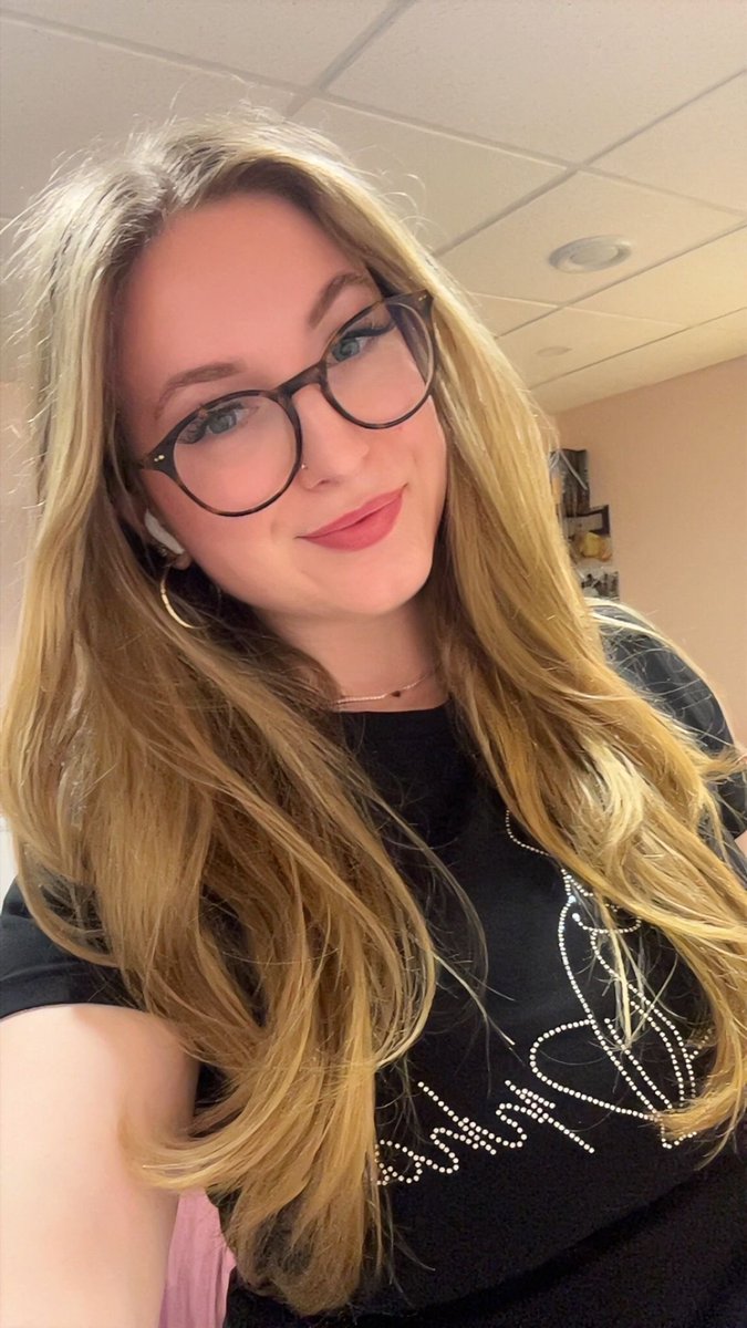 Lilly Sweet tweet media