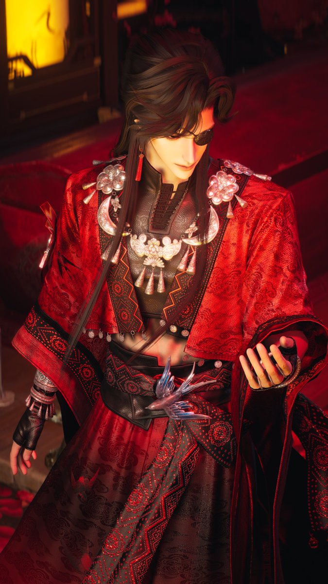 这新发型有故人的影子。。。