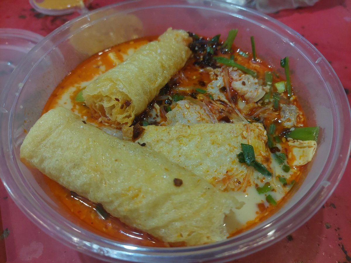 ฟ้า...ที่แปลว่าท้องฟ้า🌫 tweet media