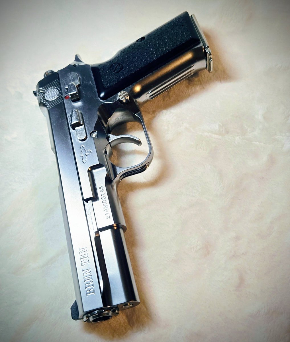 銀の銃 ｢マルシン工業 BREN TEN silver ABS maxi 8㎜BB｣