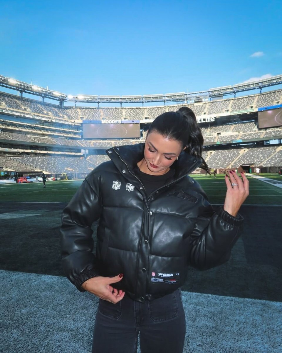 NFL Style tweet media