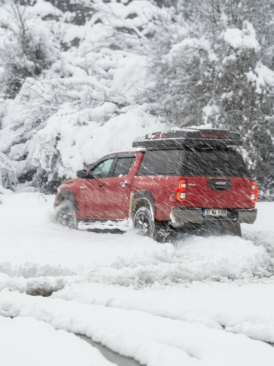 Comme le dit hiluxrider — c’est ça, l’overlanding en hiver.

#BFGoodrich #ConcuSurBFG #DeQuoiEsTuCapable

📸 IG // hiluxrider