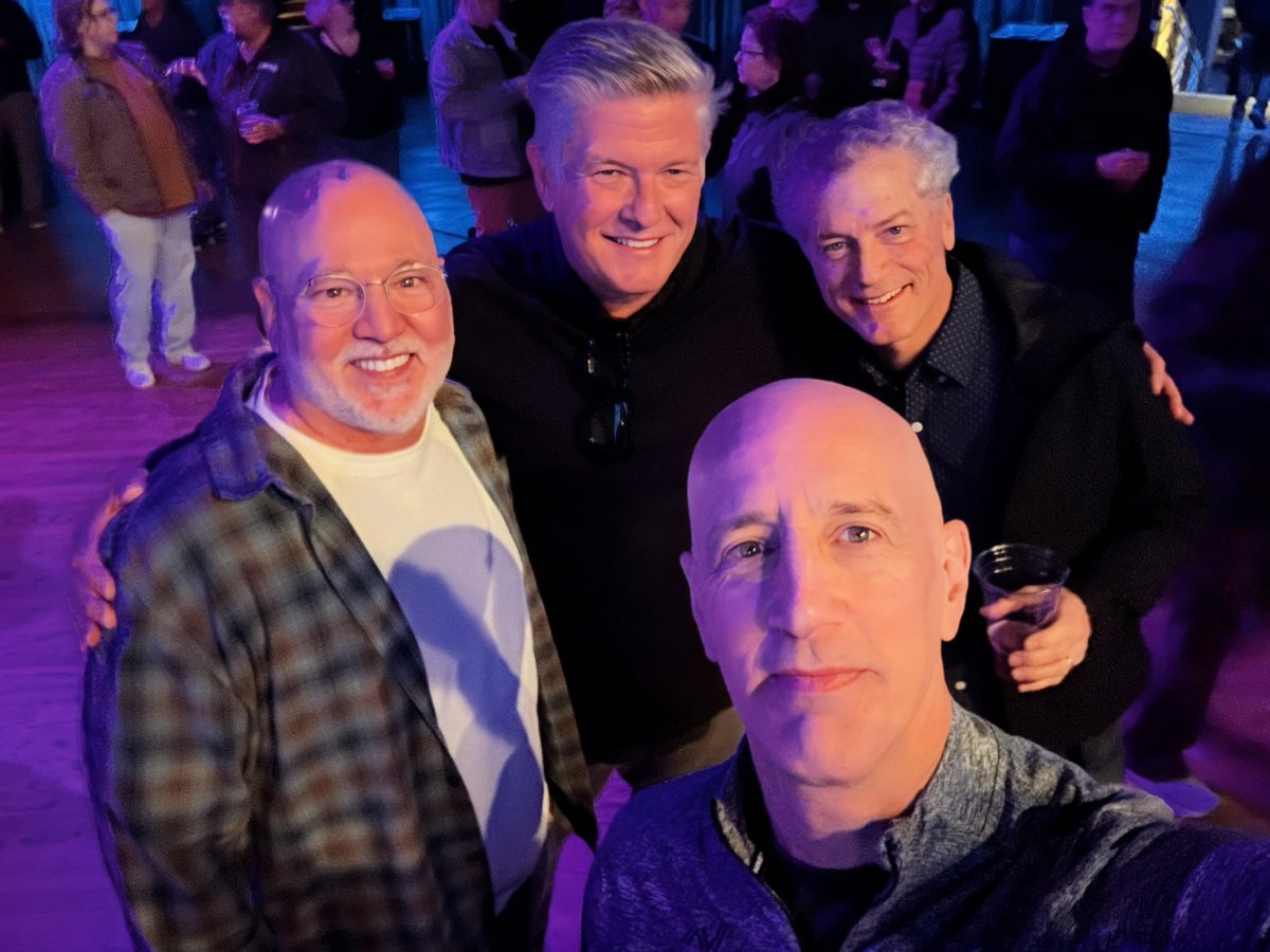 Derrick Oien tweet media