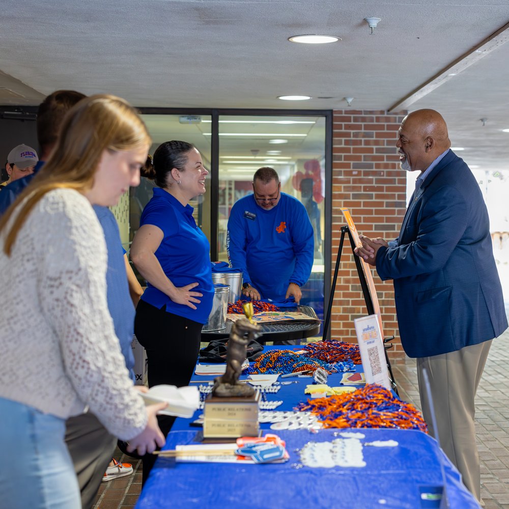 UF College of Journalism and Communications tweet media