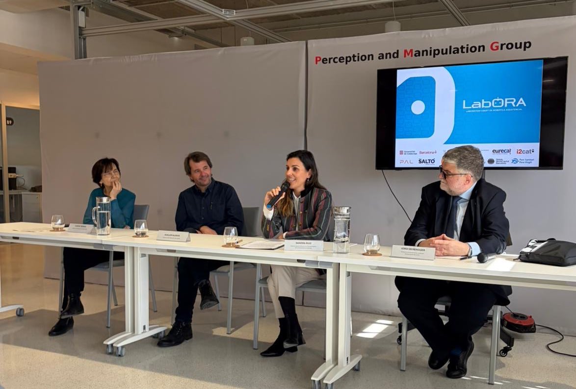 tic's tweet photo. 📌 Obertes les noves instal·lacions del @LabORA_robotics a l'ecosistema de robòtica assistencial!
 
🤖 Un punt de trobada on la innovació tecnològica es posa a la pràctica per millorar la qualitat de vida de les persones.
 
🤝 Un projecte col·laboratiu coordinat per @IRI_robotics, del @CSIC i @la_UPC, amb la participació d'entitats, empreses i centres tecnològics com @suaracoop, @GrupoSalto, @PALRobotics, @Eurecat_news, @i2CAT, @perevirgilicat, Fundació TIC Salut i Social, @MWCapital i @bcn_ajuntament, amb suport d'@empresacat.
 
🗣️ @sruizon, directora general d'Economia i Societat Digitals: 

"Des del @govern, i amb l'Estratègia #CatalunyaIA2030, impulsem la transformació digital de Catalunya perquè sigui competitiva, però també justa, ètica i centrada en les persones. En definitiva, volem fer de la IA una eina de competitivitat, qualitat de vida i prosperitat compartida. I el Laboratori Obert de Robòtica Assistencial està plenament alineat amb aquesta visió i objectiu".