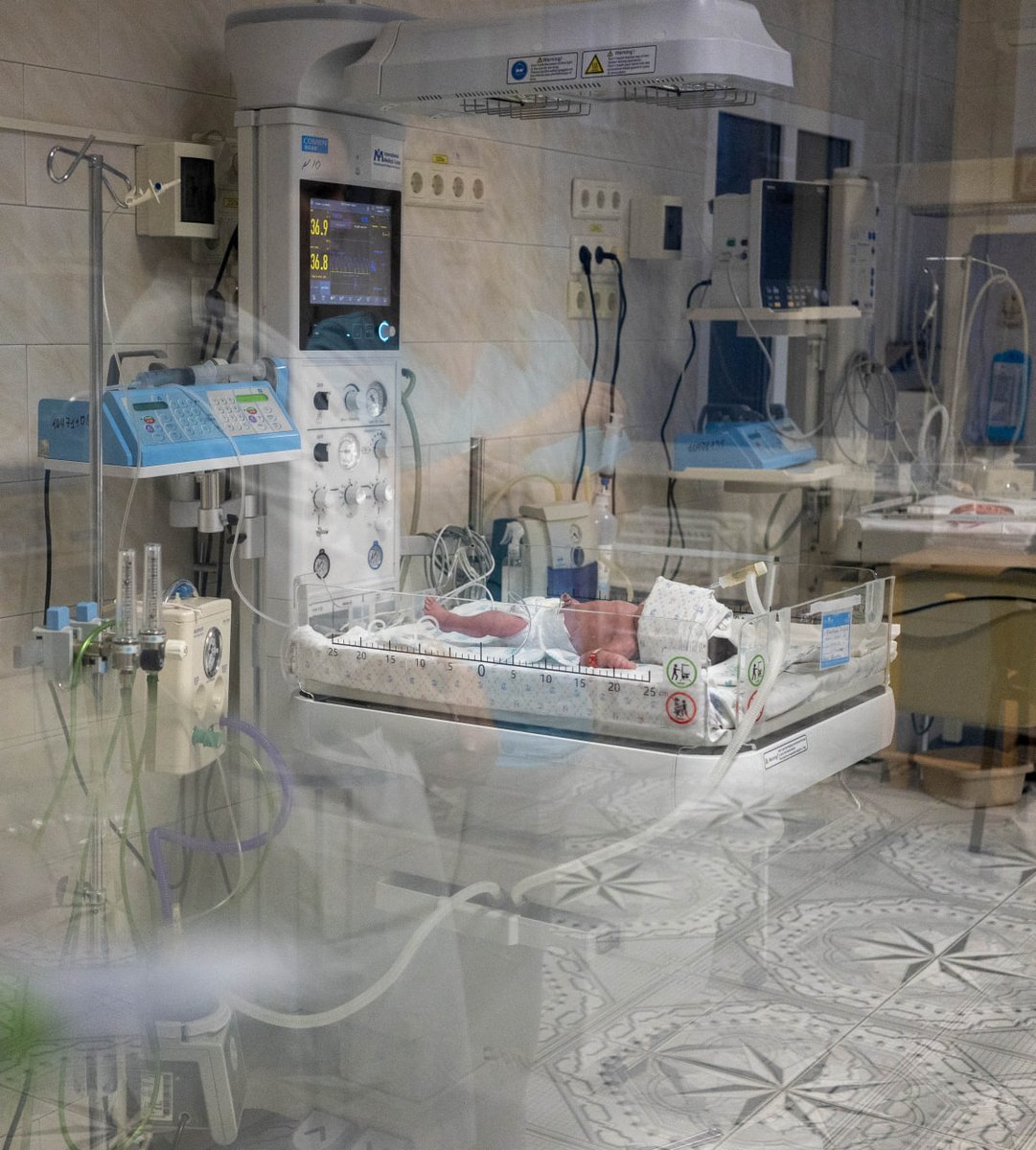 HÜDA PAR Mersin Milletvekili Faruk Dinç:

Kadın doğum hastanelerinde ve kadın hastalıkları bölümlerinde sadece kadınlardan oluşacak personel veya hekimler olmalıdır.

Bir erkeğin doğumhaneye girmesi ciddi manada doğum yapan kadını stres altına sokuyor ve doğum yapmasını bir