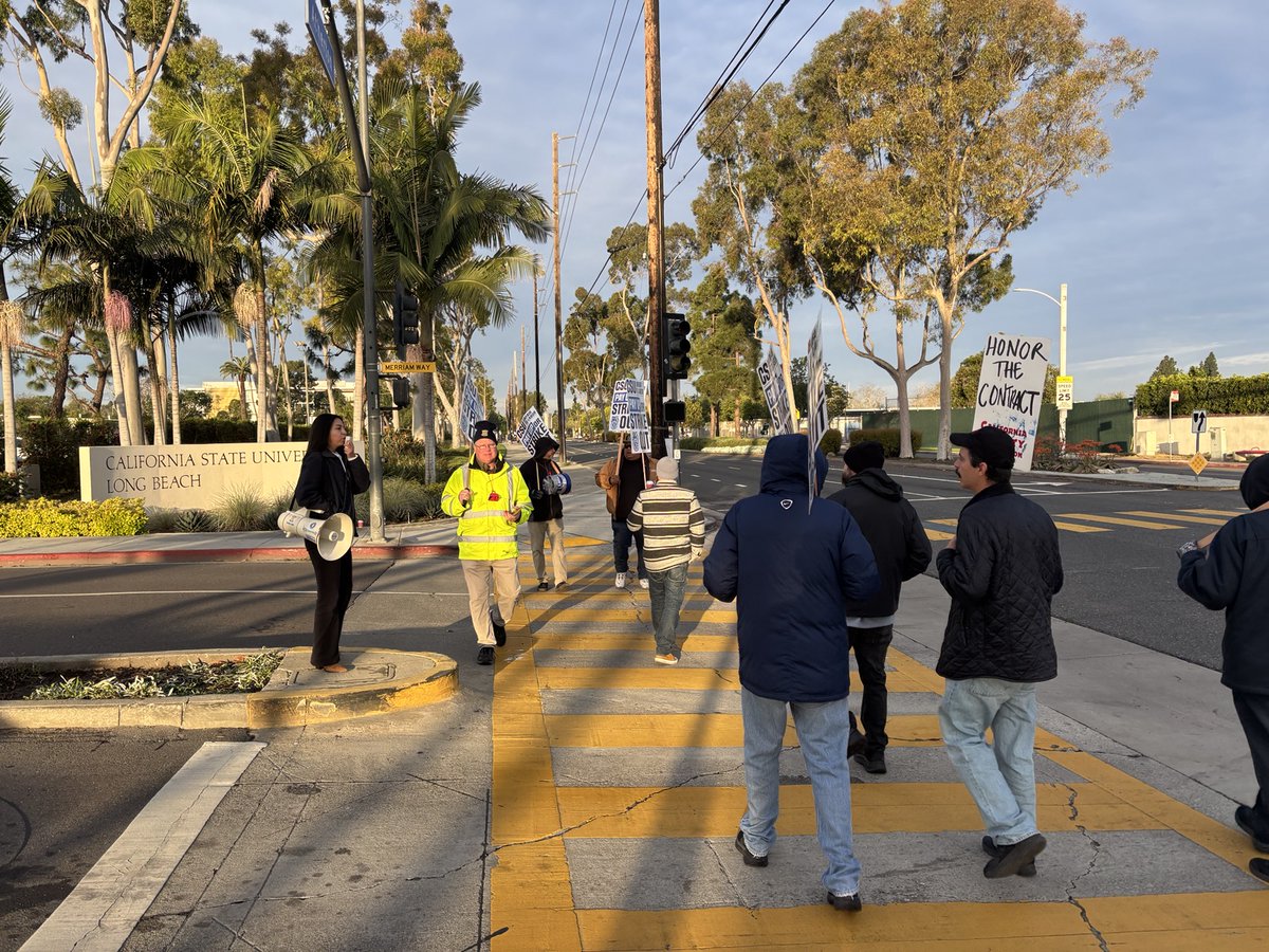 California Federation of Labor Unions tweet media