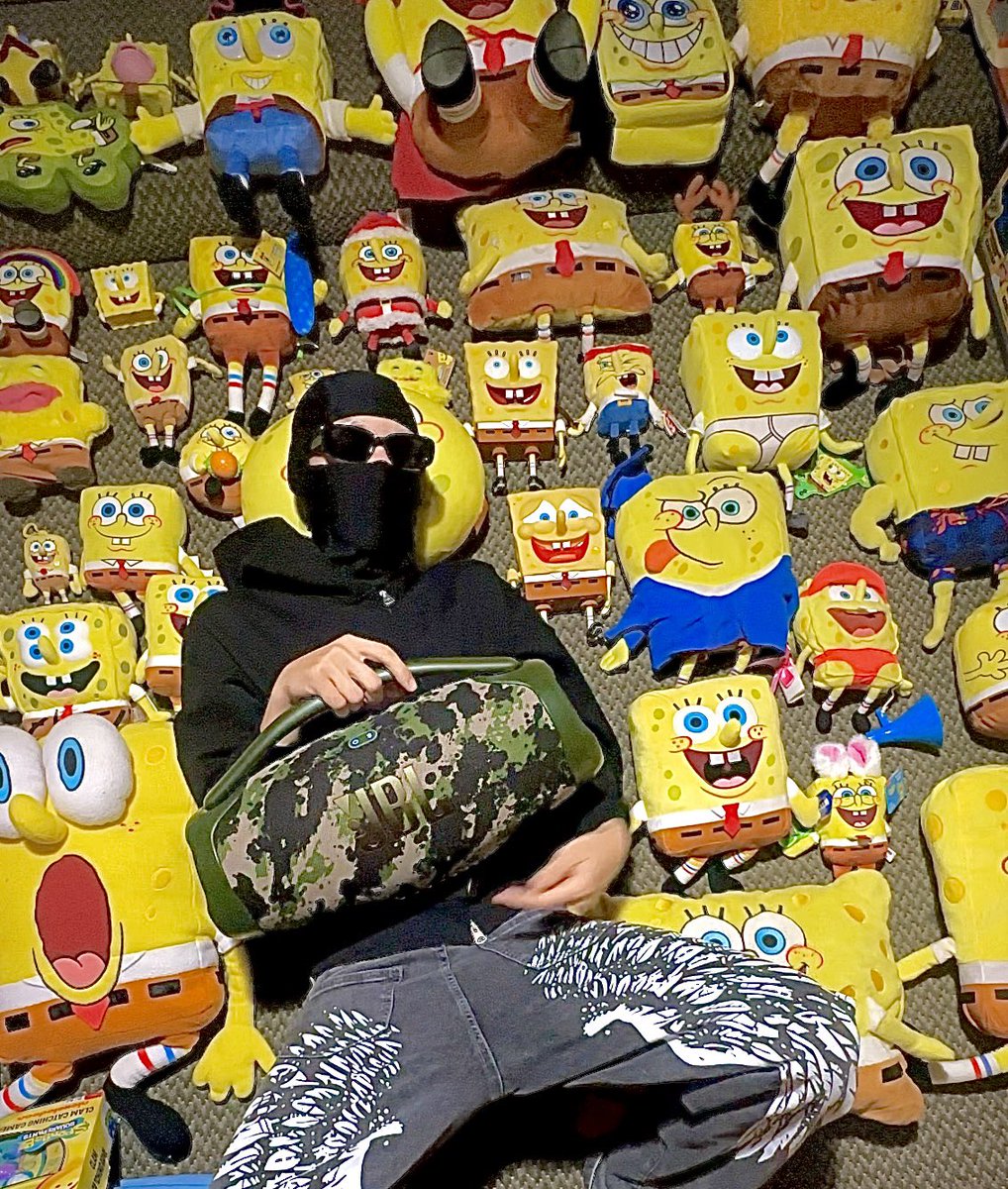 Perfectly Paused SpongeBob Frames tweet media