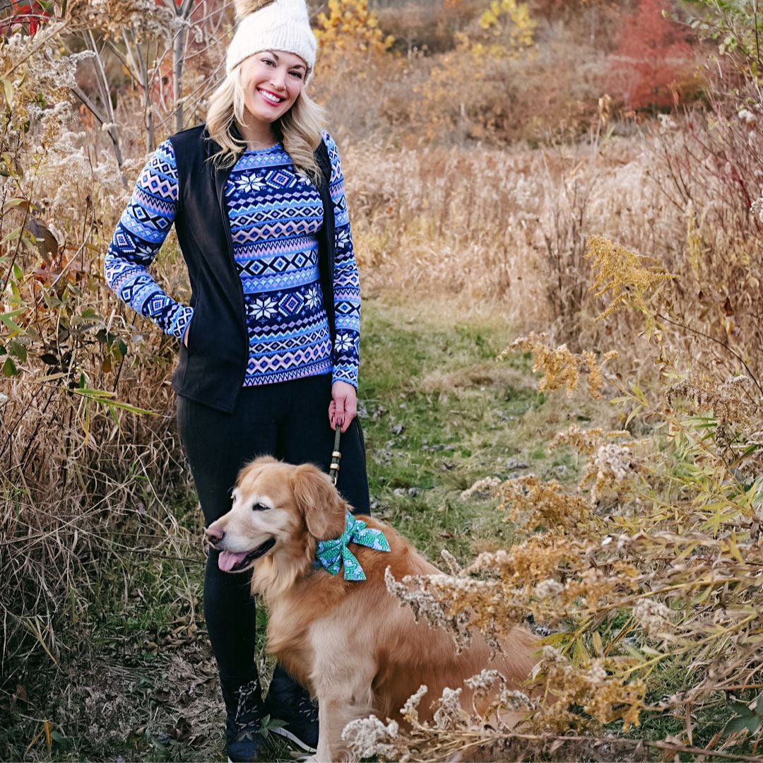 We love a 'comfy day' look (&amp; a cuddly pet pal) 🥰🐶 

Dog walks, coffee runs, or ski slopes?  Stay stylishly warm in layers that help anchor your outfit.

<a href="/styleherstrong/">Kalyn Letizia</a> wears our Fleecewear Stretch Crew + Vest + Legging 😍

Shop now 🛍️
bit.ly/fleecewear

#LiveInLayers