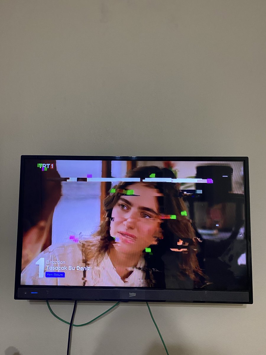 Tv sinyali bu şekilde… hayat bitti #TaşacakBuDeniz