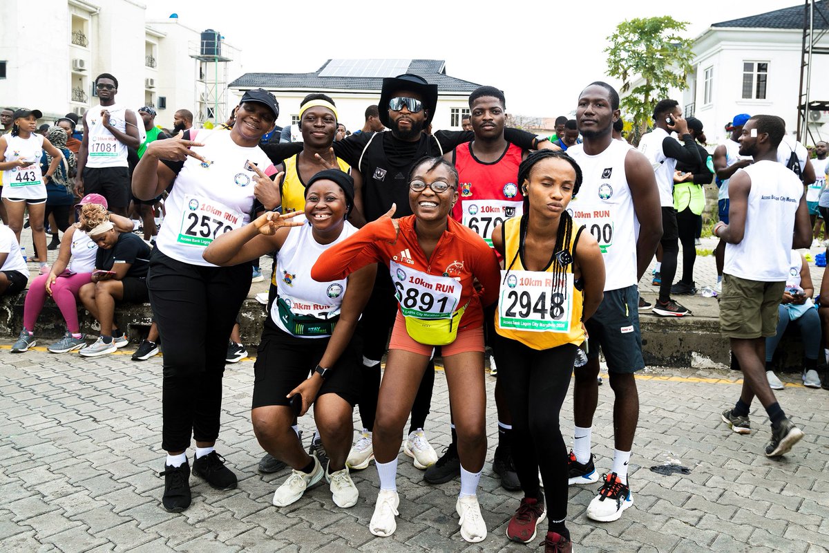 Good Sweaters were oraimo ready at the marathon. ⚡️🥇 <a href="/oraimoclub/">oraimo Nigeria</a>