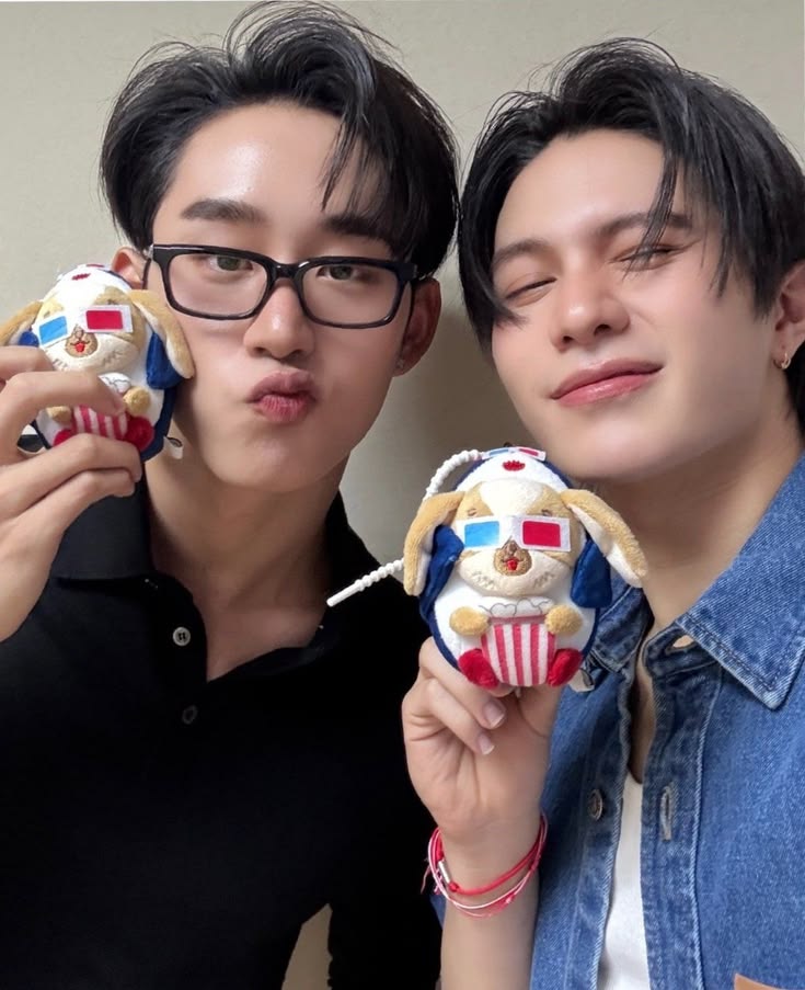 gusulandayim's tweet image. my personality guide + my cp ⭐