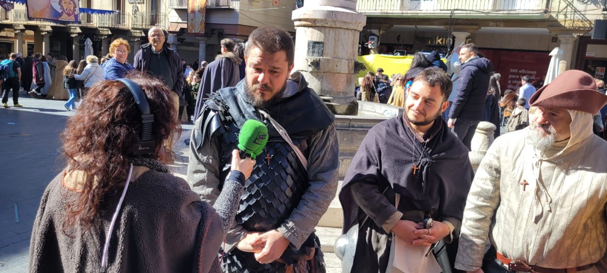 📸 Una muestra del programa #MásdeunoTeruel desde la plaza del Torico en la 30 edición de las Bodas de Isabel de Segura
<a href="/BodasDeIsabel/">Bodas De Isabel</a> <a href="/AytoTeruel/">Ayuntamiento de Teruel.</a> <a href="/aragonturismo/">Turismo de Aragón</a>