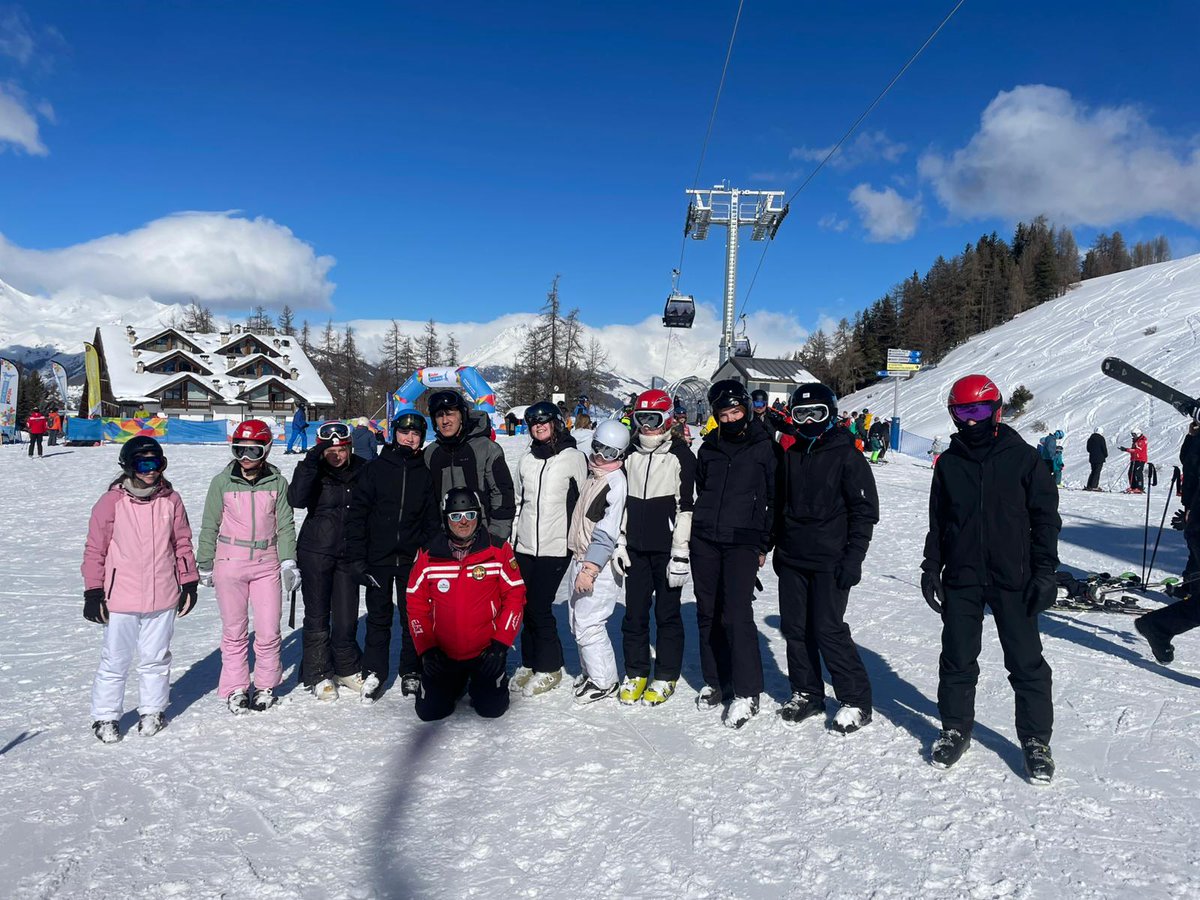 John Paul Academy PE tweet media