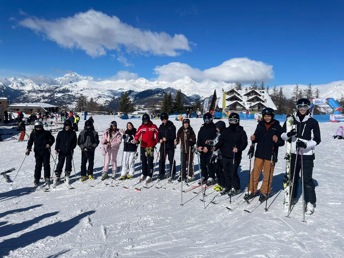 John Paul Academy PE tweet media