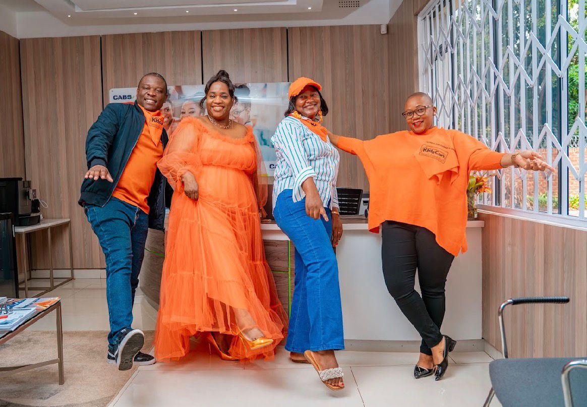 CabsZimbabwe's tweet photo. Orange vibes only today! π§‘ CABS and TM Pick n Pay rocked orange for KidzCan Zimbabwe! Pick Orange, Swipe Orange on CABS POS in TM Pick n Pay stores, join the fight! #OrangeMonth #KidsCan #CABS #PicknPay #KidsCan https://t.co/YRMBmdILg9