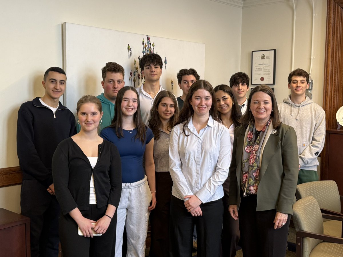 Stephanie Bowman tweet media