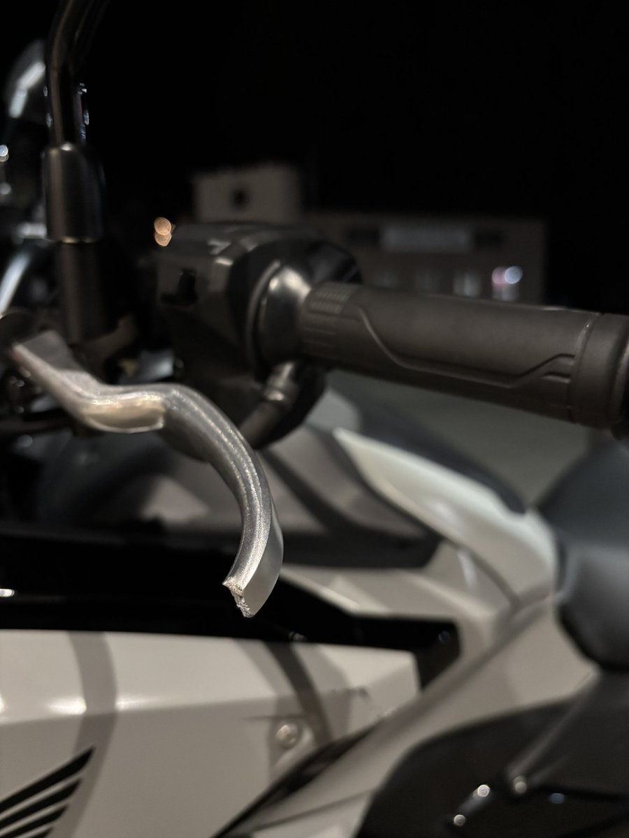 ツチノコ tweet media