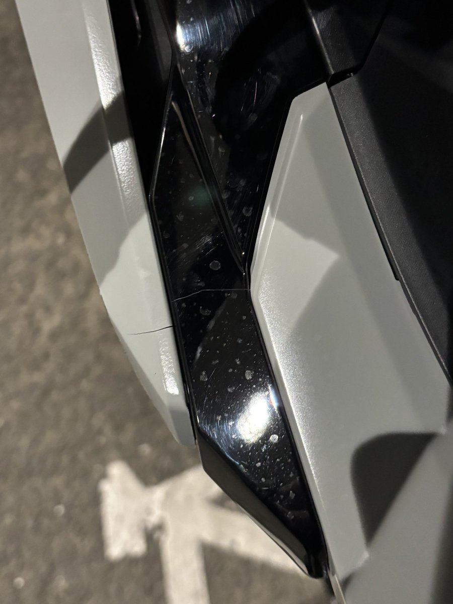 ツチノコ tweet media