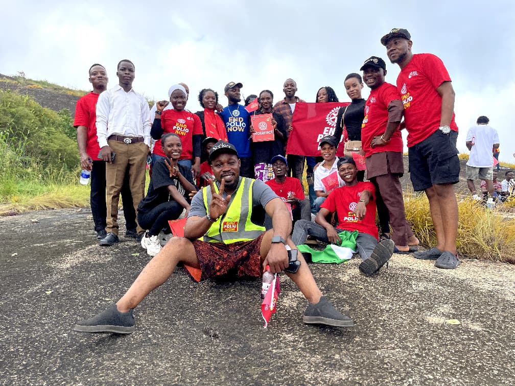 Rotary International tweet media