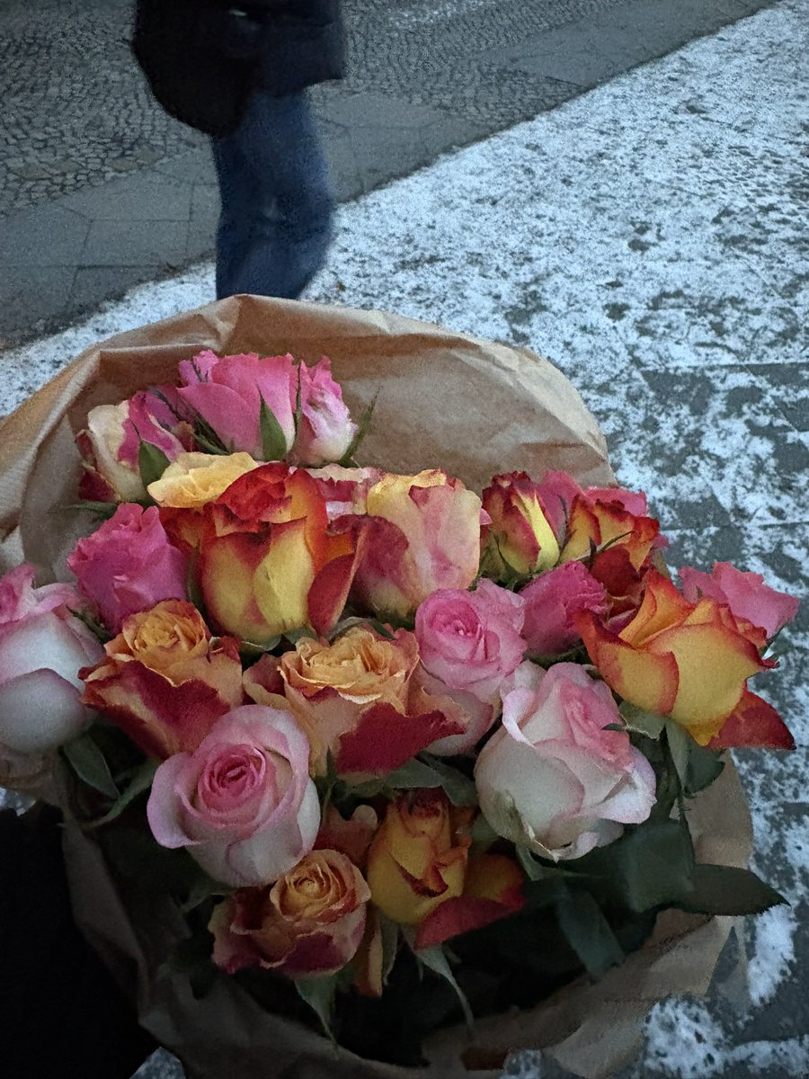 Blumen in der Stadt verteilen🫶🏻
