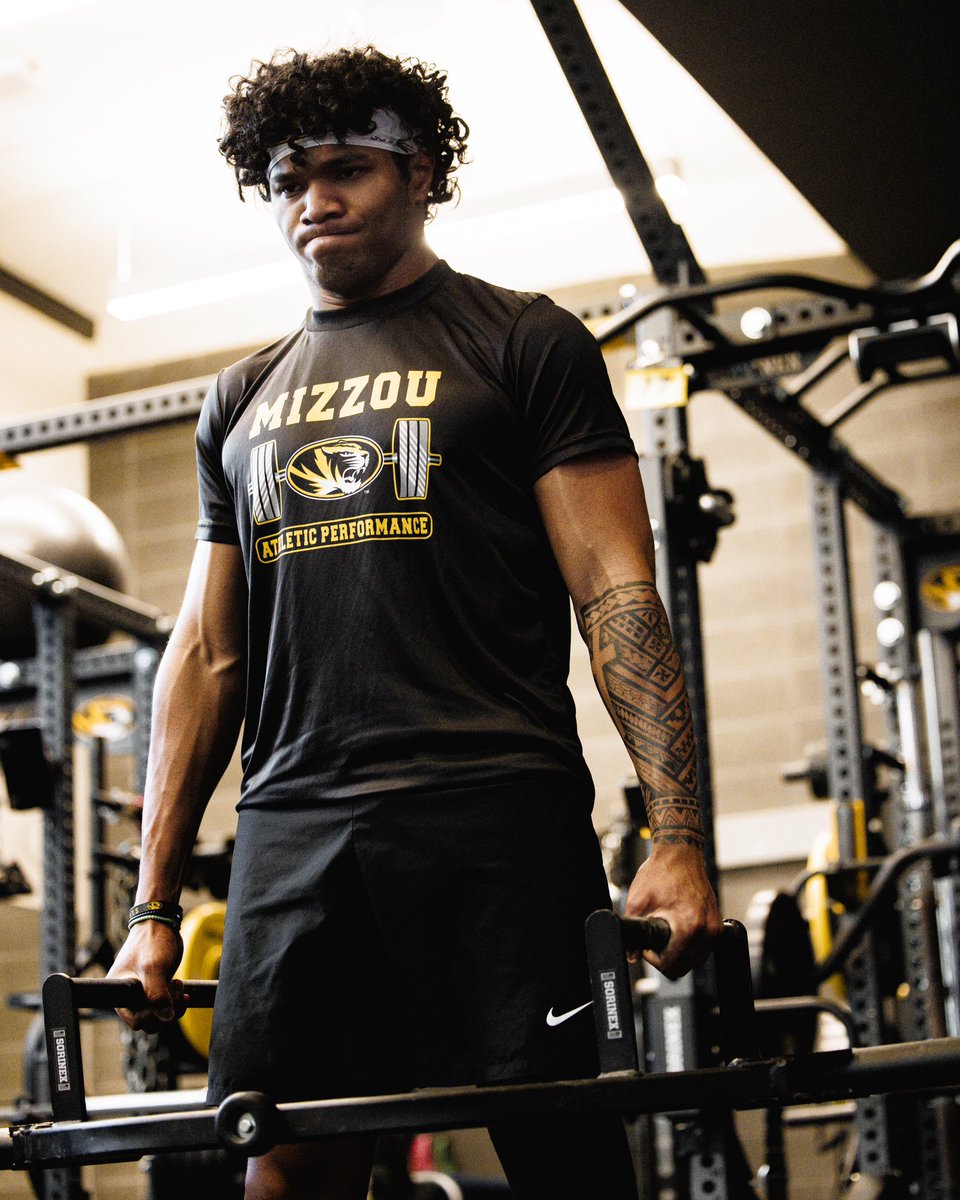 MizzouFootball's tweet photo. Finishing the week strong 💪

#TheMizzouWay https://t.co/xElER6II9e