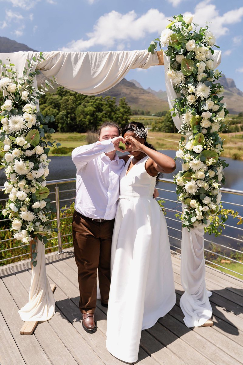 augusthottie.sui 💧 tweet media