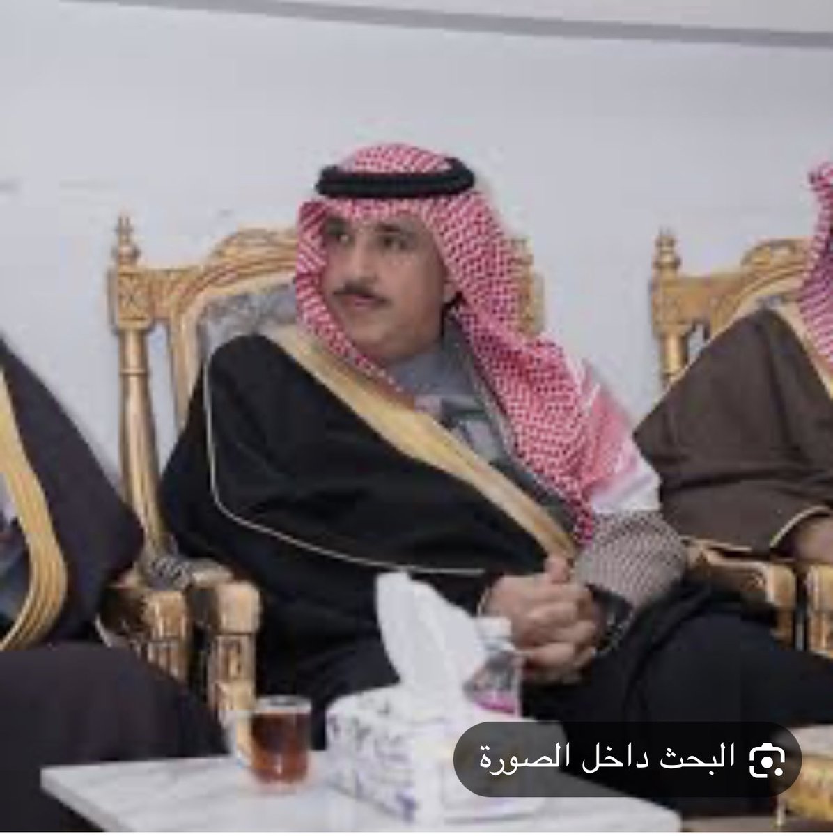 إي والله إني أُحبّهُ بلا مدى ، وأقدّره بدرجة لا تُنافس !  ليس لنسبه العريق الجليل وموقعه رأسا بين قبيلته وفي قامة وطنه !
بل لأنّه أقنعنا  بمواقفه وبأدواره  وببعد نظره  - وليس سهلا إقناعنا - أقنعنا أنه رجل دولة من طراز نادر وقادر في وفائه لقيادته السعودية ، وانتمائه لقبيلته الكبرى