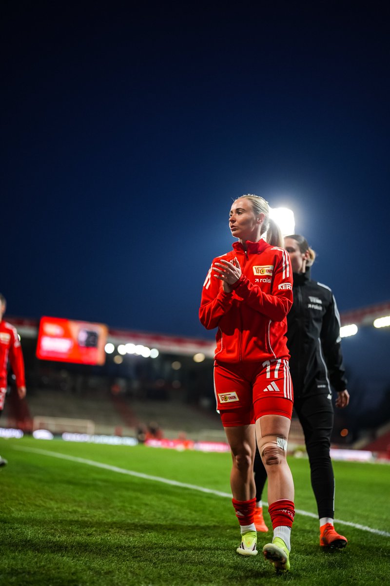 fcunion_en's tweet photo. JUDITH!!!! Ten minutes to kick off. #FCUFCK | #fcunion https://t.co/o0k948ZRPl