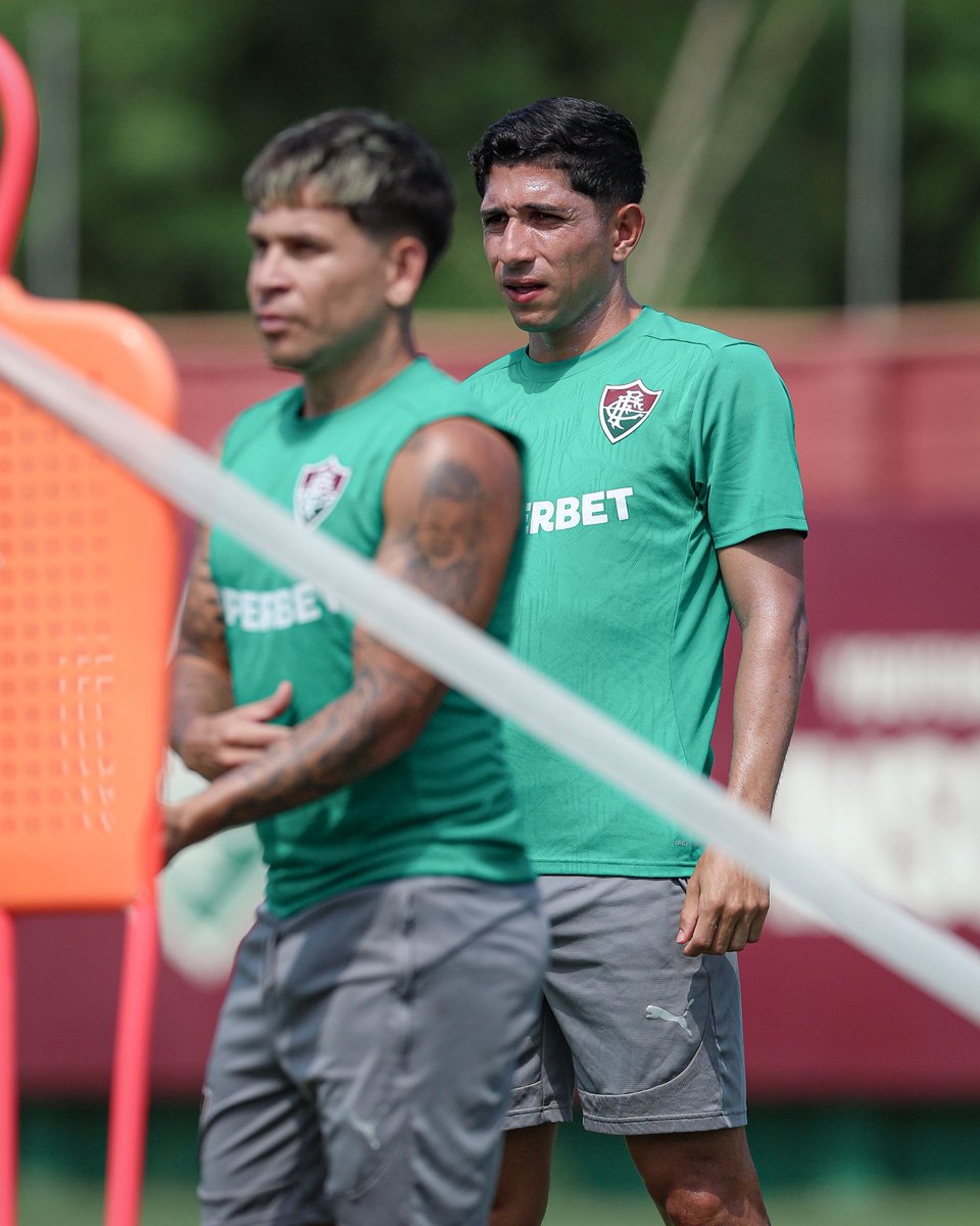 FluminenseFC's tweet photo. 🇭🇺🇻🇪 https://t.co/wuJhaeF7tk