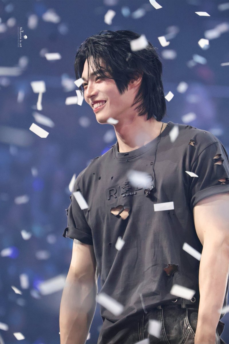 Happy Birthday 🎂 P’Win 💚🐰

ขอให้เป็นปี 27 ที่ดี 
ได้ร่วมงานกับผู้คนที่หลากหลาย
มีโอกาสดีๆเข้า ทั้งในวงการและธุรกิจ
ได้ทำในสิ่งที่อยากทำ และมีความสุขกับทุกสิ่งที่ทำนะคะ 
ขอให้เปล่งประกายแบบนี้ไปเรื่อยๆ ✨

WISHING WIN A GREAT BDAY

#Win27LevelUp
#winmetawin <a href="/winmetawin/">Winmetawin</a>