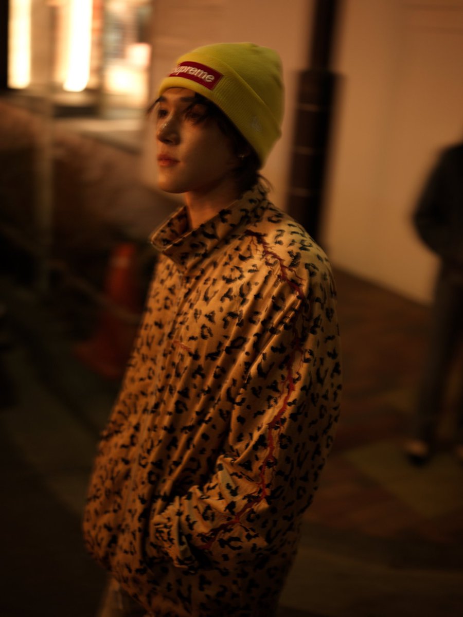 lilyrubyjk's tweet image. Aşkından dağları delerim çöllerde susuz kalırım denizleri aşarım ne istersen