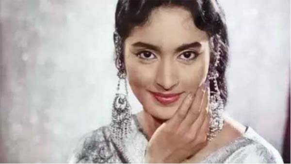 hindsamachar3's tweet image. نوتن فلموں میں کام کرنے والی پہلی مس انڈیا تھیں
👇👇👇👇
hindsamachar.in/national-news/…
#specialfeature #nutan #death #anniversary