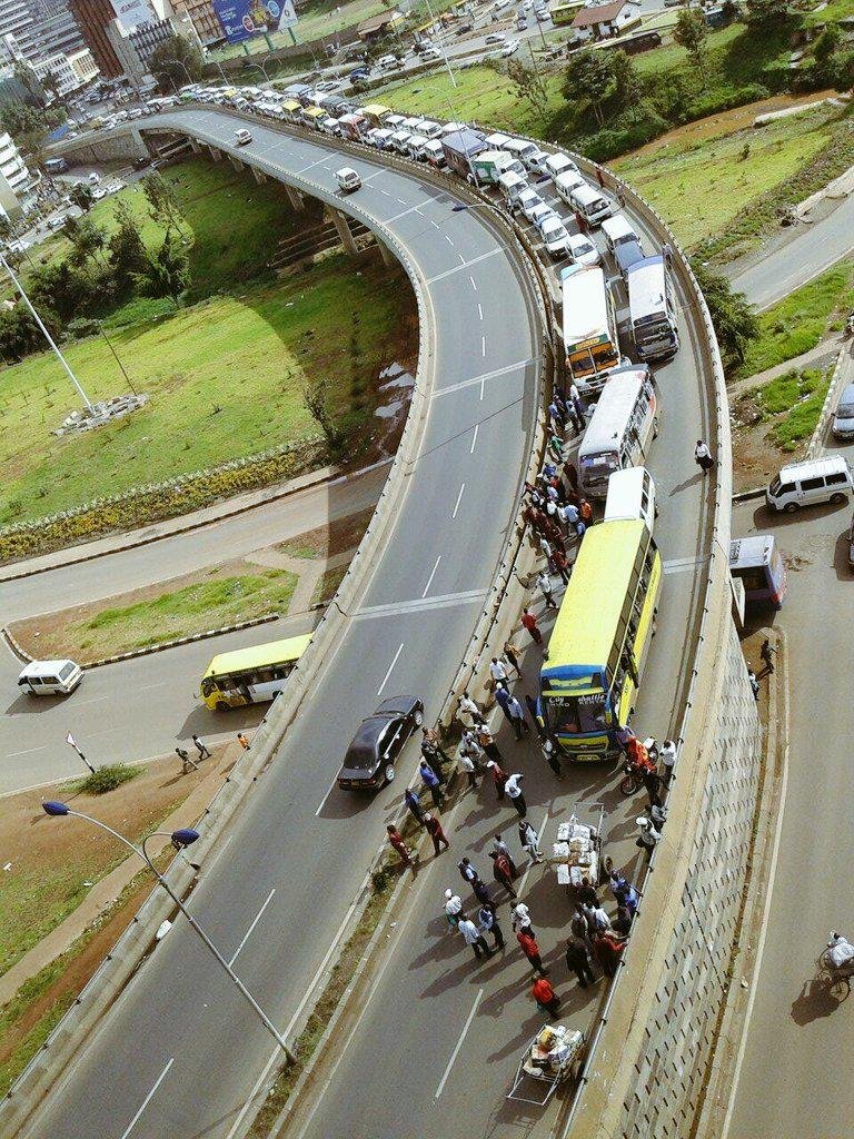 What happened to Nairobi though,  how did things got worse. Look at how globe roundabout used to be beautiful and organised.  <a href="/KeNHAKenya/">Kenya National Highways Authority (KeNHA)</a> this is another place you need to fix <a href="/Alfayaz11/">Alfayaz 11</a>