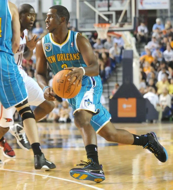 Hayes_BHCSports's tweet photo. Chris Paul announced his retirement from the #NBA a week ago.

He played for the New Orleans Hornets in an exhibition game at ETSU's Mini-Dome in 2010. He had three points and four assists in a loss to the Atlanta Hawks.

Some @HeraldCourier File Photos

https://t.co/hU1fIjxH3X https://t.co/F4DqCenLoK