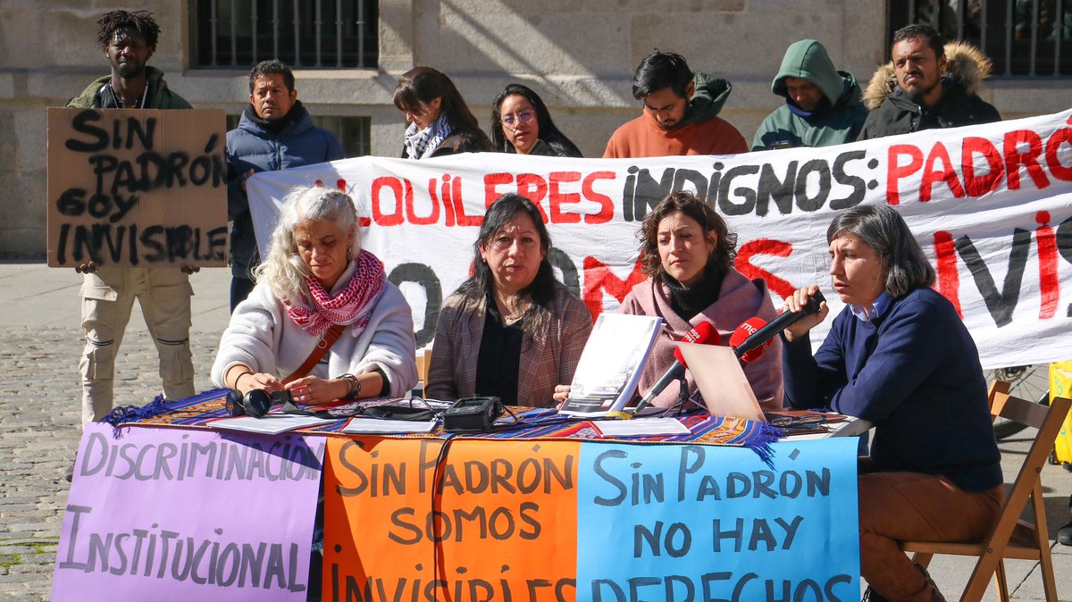 Esta mañana hemos participado en la rueda de prensa de la Coordinadora Estatal #PadrónXDerecho para denunciar las trabas al empadronamiento.

Esta tarde se presentan los informes con propuestas para garantizar que el padrón sea una puerta de acceso a derechos. #PadronEsObligacion