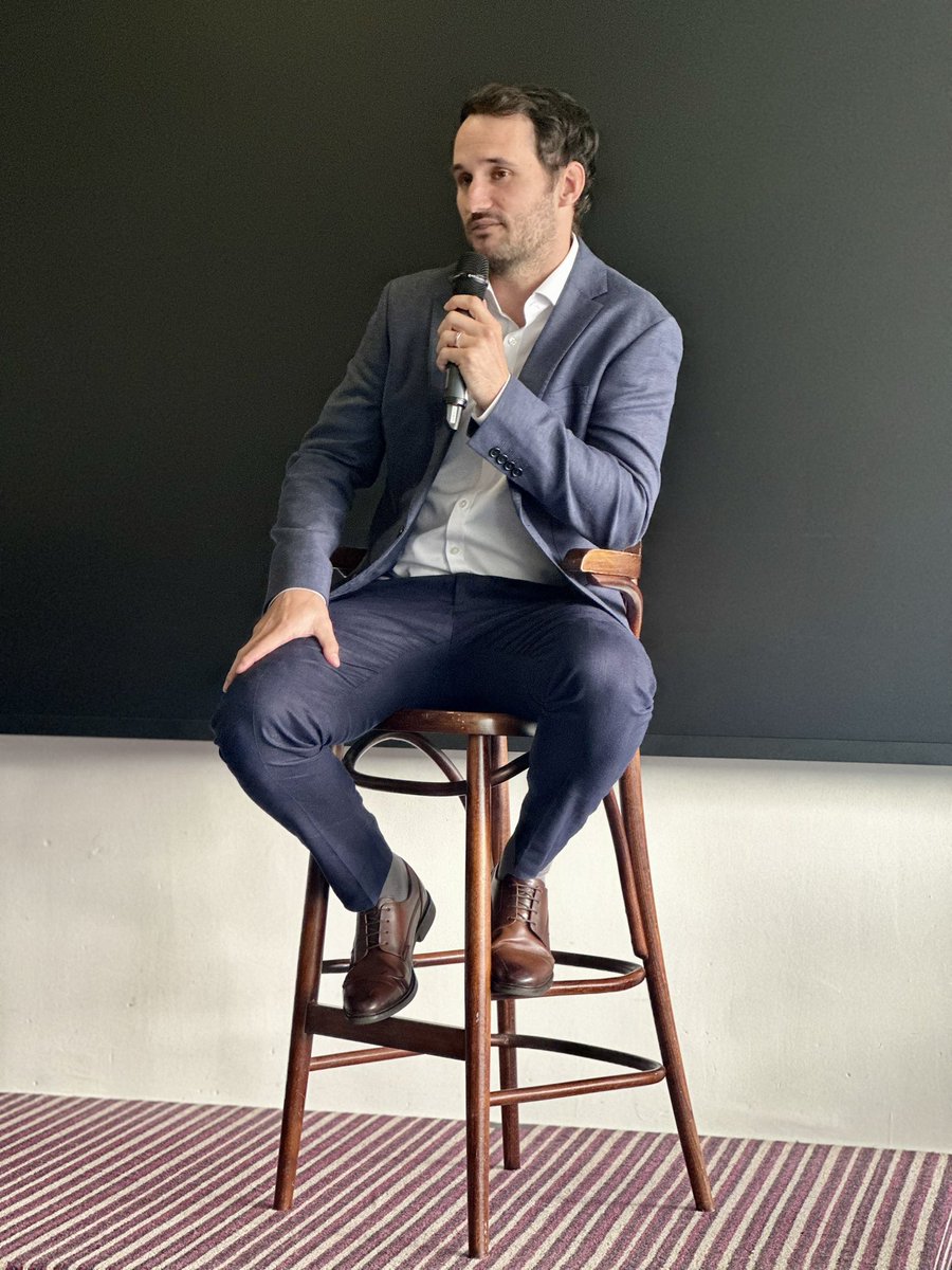 Annie Chave tweet media